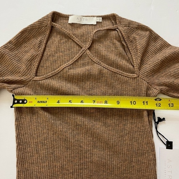 ASTR the Label Vanowen Bodysuit Tan Heather Size Small New with Tags - Picture 5 of 6